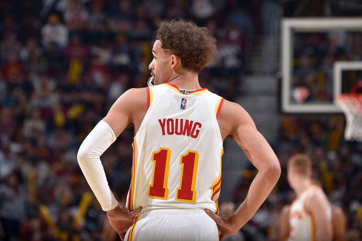 后抬球上篮 后抬球上篮